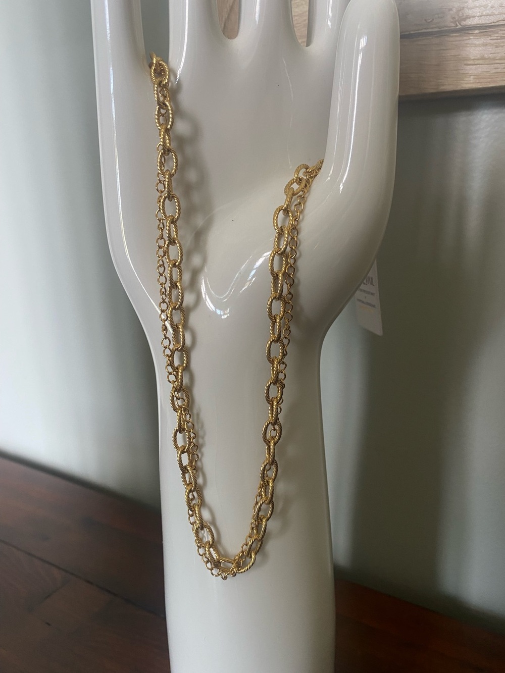 NWT Ellie Vail “Sutton” Gold Layered Necklace in Zipper Gift Pouch - Picture 9 of 14